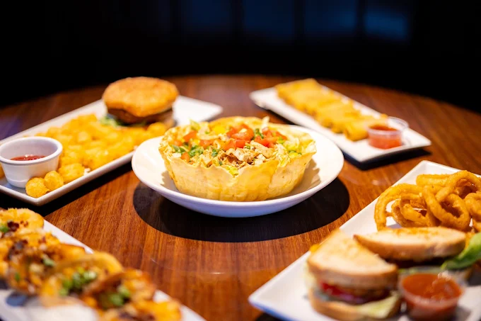 E-City Flames and Sportsman Pub in Central Edmonton - Interior view